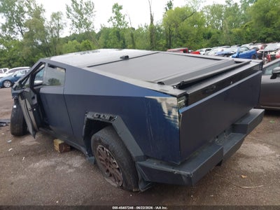 TESLA CYBERTRUCK