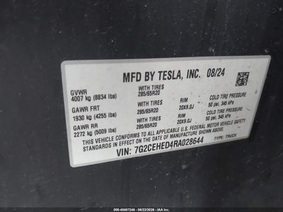 TESLA CYBERTRUCK
