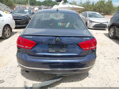 VOLKSWAGEN PASSAT