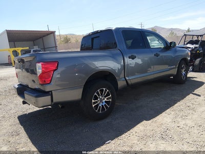 NISSAN TITAN