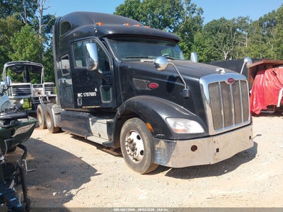 2012 Peterbilt 587