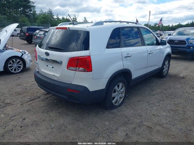 2011 KIA SORENTO LX