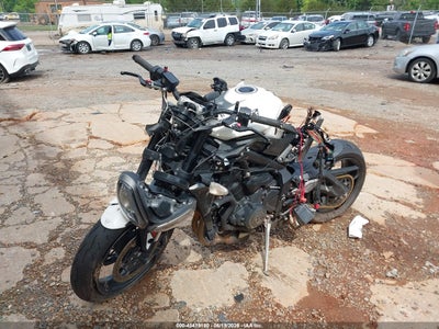 2024 Triumph Motorcycle Street Triple