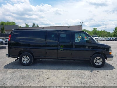 2016 CHEVROLET EXPRESS 3500 18
