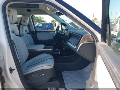 RIVIAN R1T