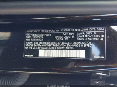 VOLVO XC40