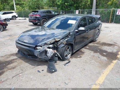 KIA K4