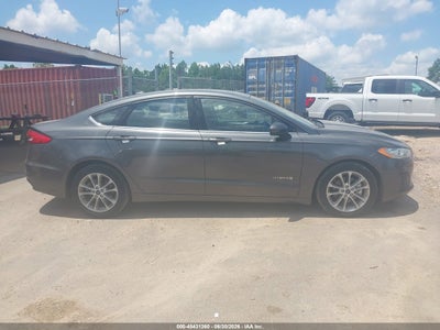 2019 FORD FUSION HYBRID 16