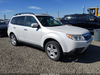 JF2SH6CC8AH805792 SUBARU FORESTER Photo 1