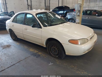 1FALP13P0VW312644 FORD ESCORT Photo 1