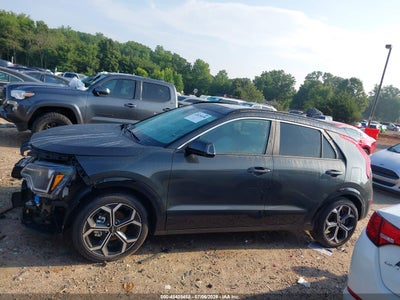 2025 KIA NIRO 13