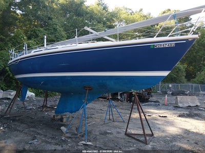 1985 Catalina 30'