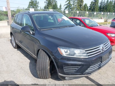 2016 Volkswagen Touareg VR6 Sport