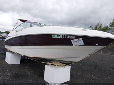 2002 Maxum 23'