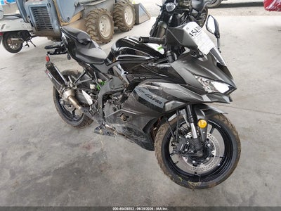 2026 Kawasaki Zx400