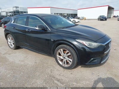 2017 Infiniti Qx30