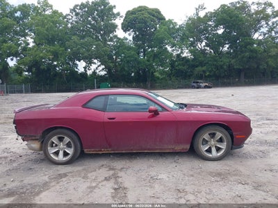 DODGE CHALLENGER