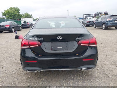 MERCEDES-BENZ A 220