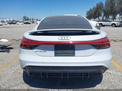 AUDI E-TRON GT