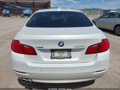 BMW 528I