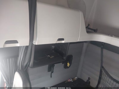 2019 FREIGHTLINER NEW CASCADIA 126 12