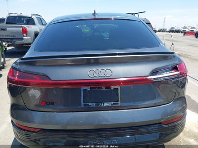 AUDI Q8 E-TRON
