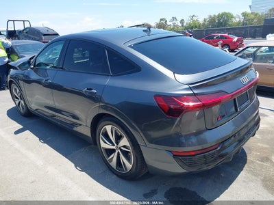 AUDI Q8 E-TRON