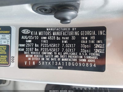2011 KIA SORENTO LX