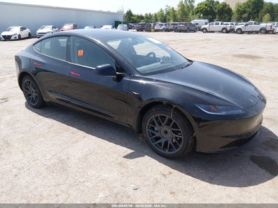 2026 TESLA MODEL 3 PREMIUM REAR-WHEEL DRIVE/REAR-WHEEL DRIVE
