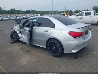 MERCEDES-BENZ A 220