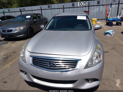 INFINITI Q40