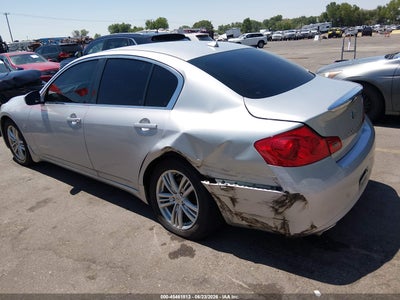 INFINITI Q40