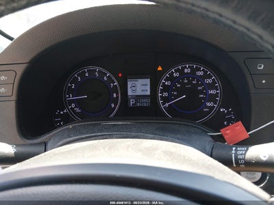 INFINITI Q40