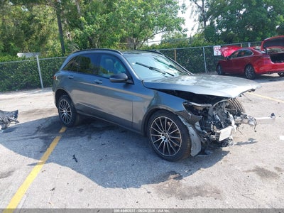 MERCEDES-BENZ GLC 300