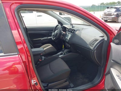 MITSUBISHI OUTLANDER SPORT