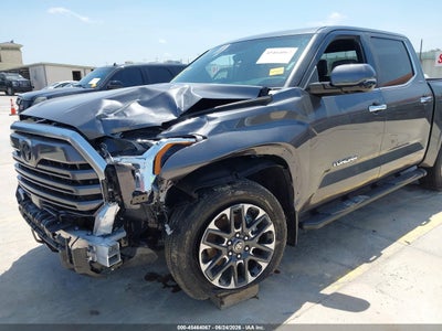 TOYOTA TUNDRA