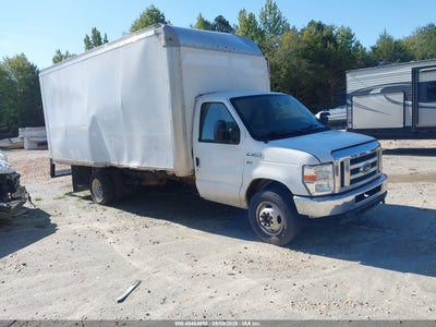 2019 Ford E-350 Cutaway