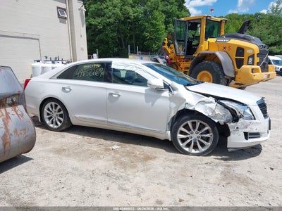 CADILLAC XTS