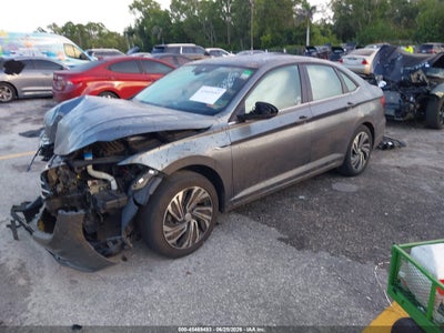 VOLKSWAGEN JETTA