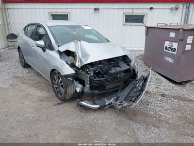 NISSAN VERSA