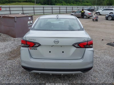 NISSAN VERSA