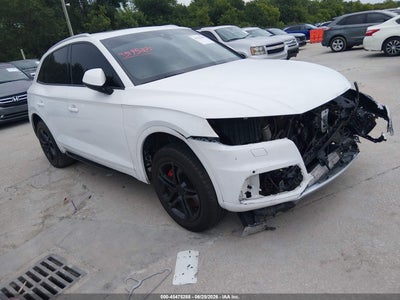 WA1ANAFY1J2009914 AUDI Q5 Photo 1