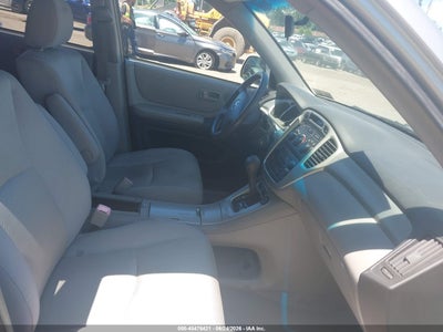 2005 TOYOTA HIGHLANDER