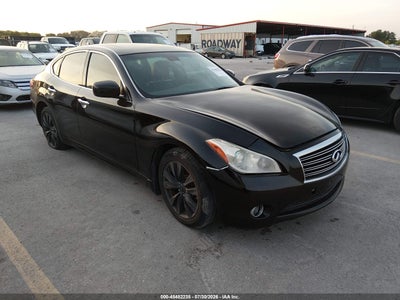 2013 Infiniti M37