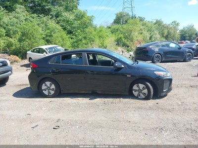HYUNDAI IONIQ HYBRID