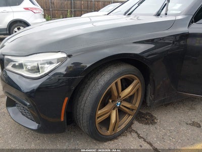 BMW 750I