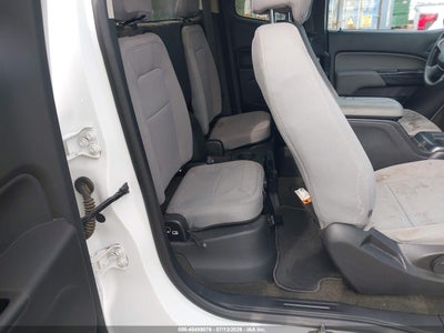 2015 CHEVROLET COLORADO 8