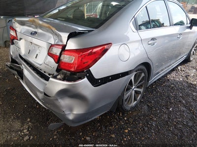 2015 SUBARU LEGACY 17