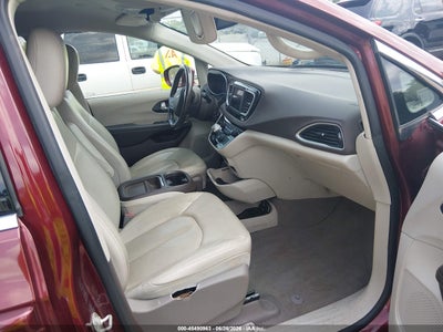 CHRYSLER PACIFICA