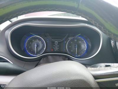 CHRYSLER PACIFICA